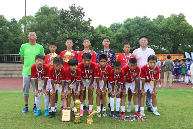 阿努诺比23分格兰特21分 尼克斯取得5连胜